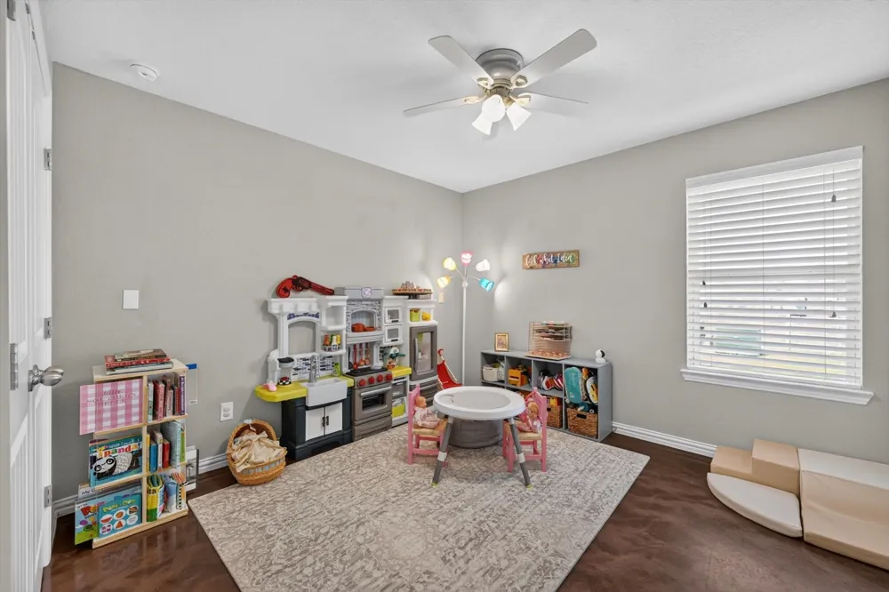 1026 Saint Andrews Drive Burleson, TX 76028