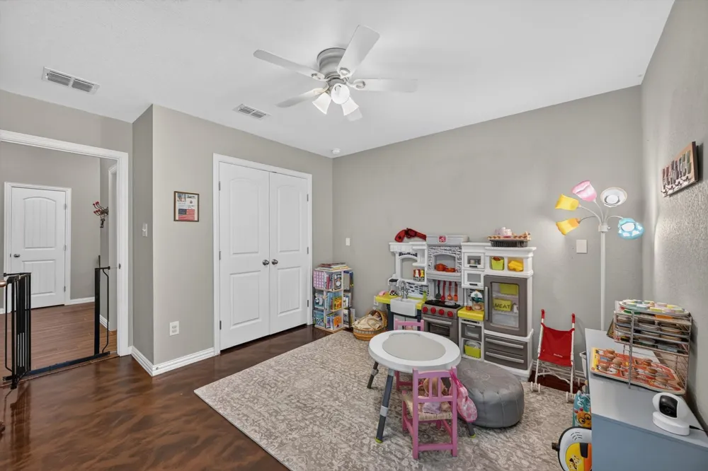 1026 Saint Andrews Drive Burleson, TX 76028