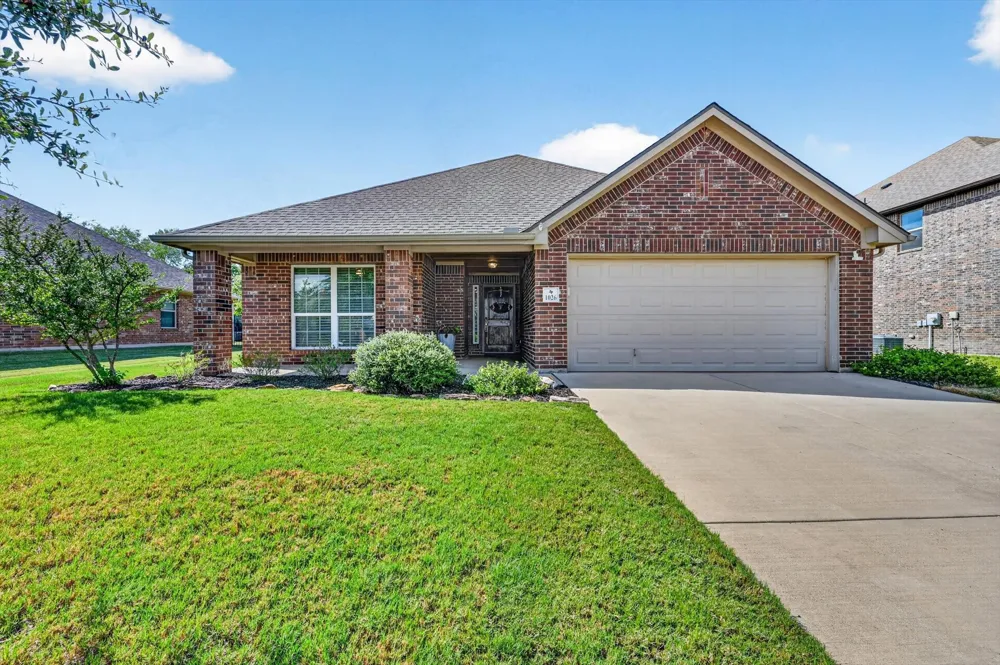 1026 Saint Andrews Drive Burleson, TX 76028