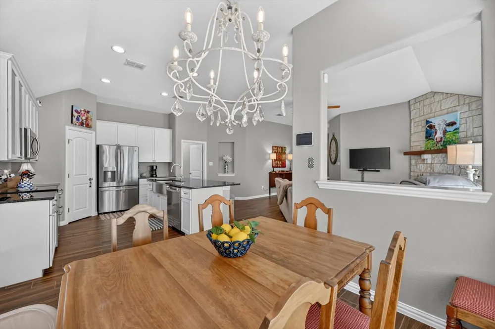 1026 Saint Andrews Drive Burleson, TX 76028