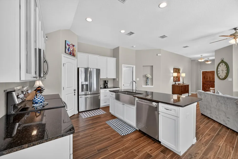 1026 Saint Andrews Drive Burleson, TX 76028