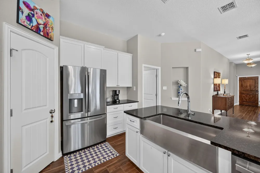 1026 Saint Andrews Drive Burleson, TX 76028