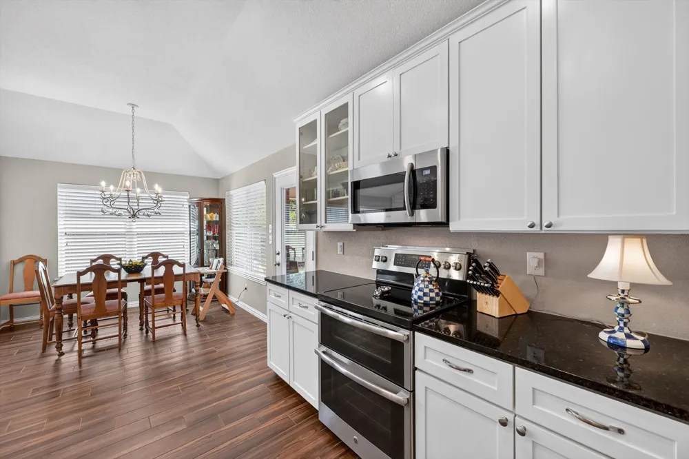 1026 Saint Andrews Drive Burleson, TX 76028