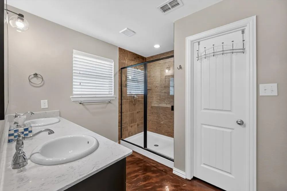 1026 Saint Andrews Drive Burleson, TX 76028