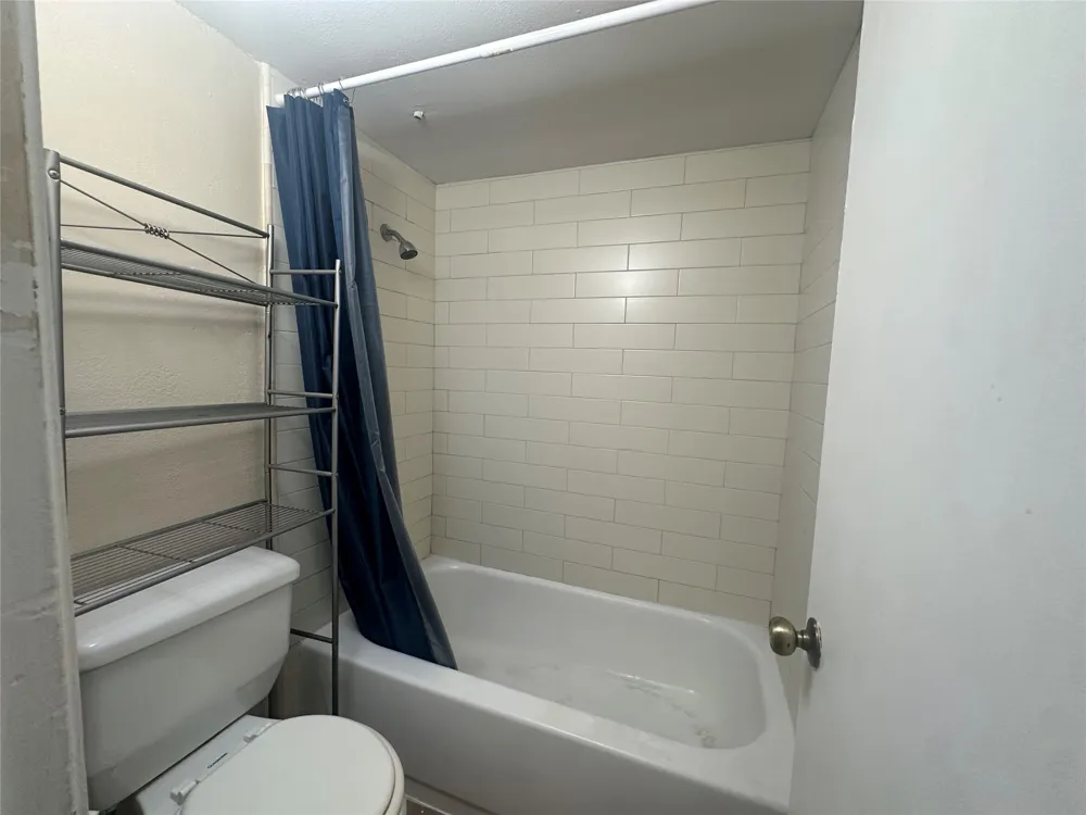 9825 Walnut Street #201 Dallas, TX 75243