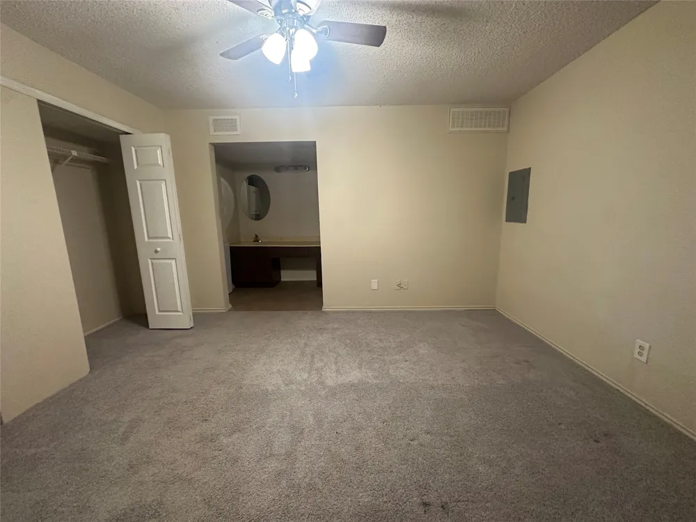 9825 Walnut Street #201 Dallas, TX 75243