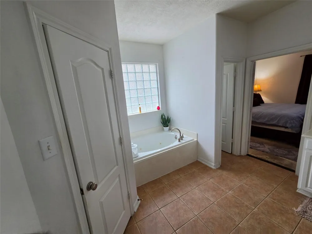 11918 Flattop Lane Tomball, TX 77377