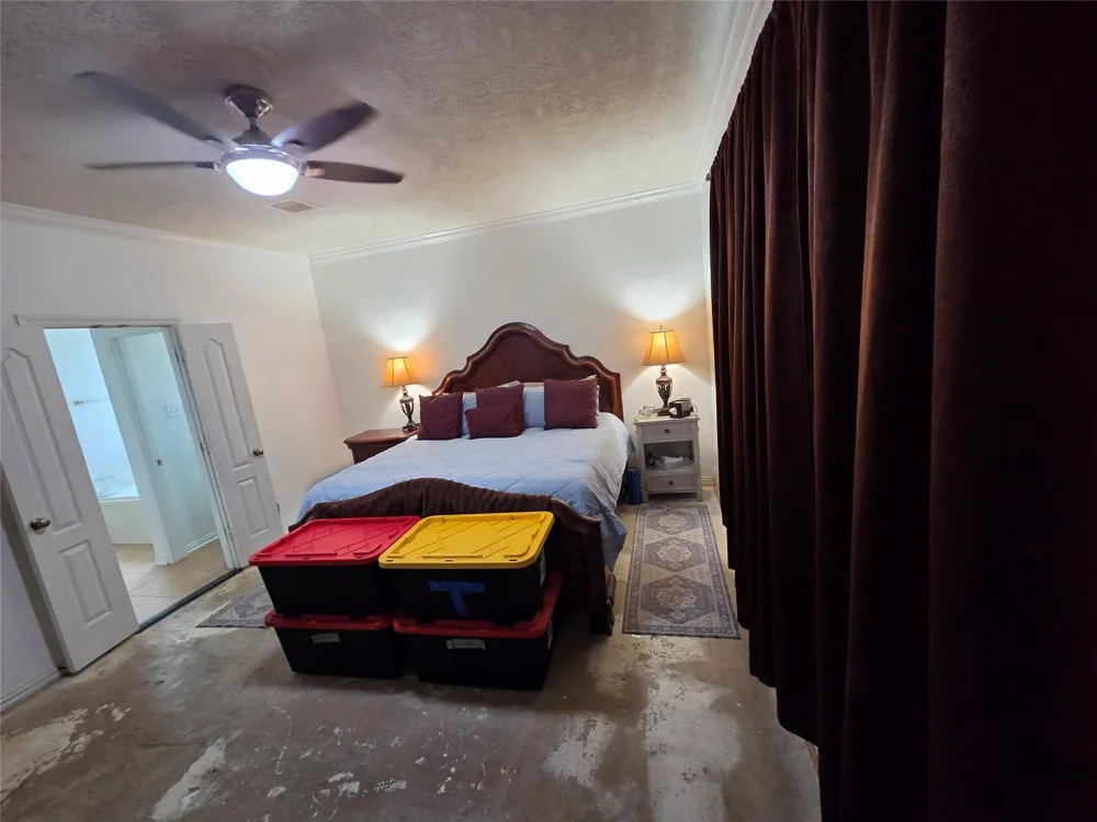 11918 Flattop Lane Tomball, TX 77377