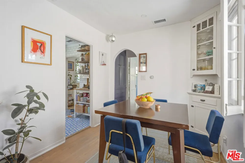 6640 Vista Del Mar Los Angeles, CA 90293