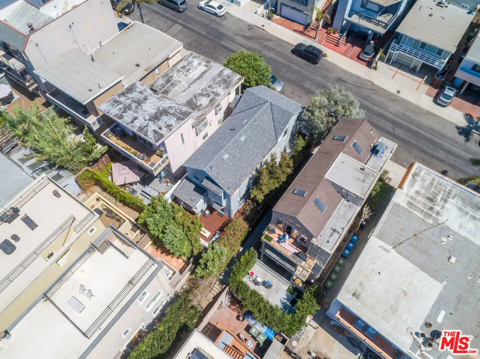 6640 Vista Del Mar Los Angeles, CA 90293