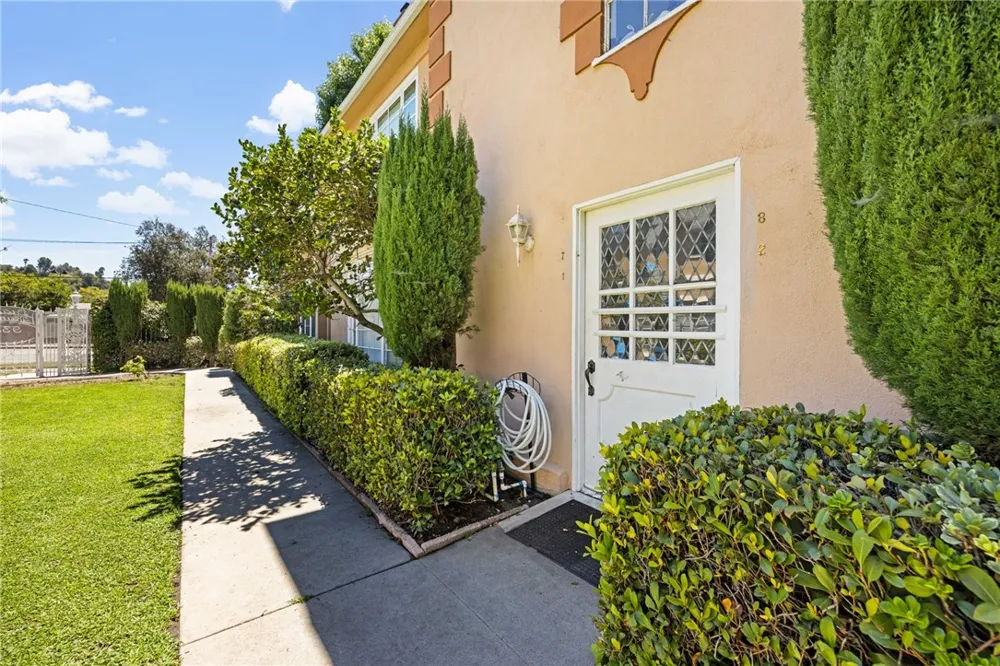 939 Glendale #1 Glendale, CA 91206
