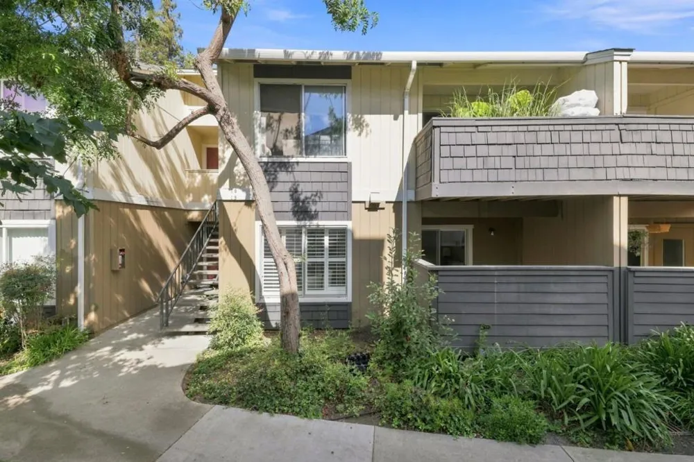 2547 Easton Lane #15 San Jose, CA 95133