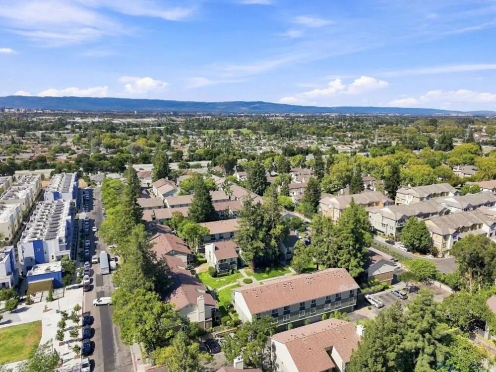 2547 Easton Lane #15 San Jose, CA 95133