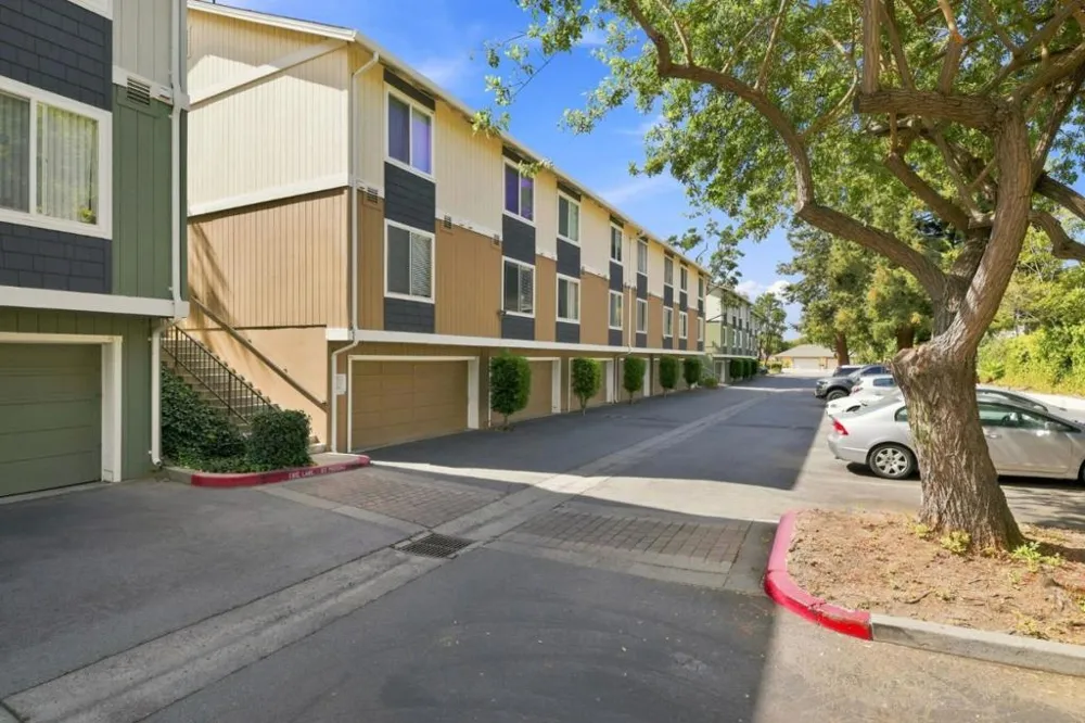 2547 Easton Lane #15 San Jose, CA 95133