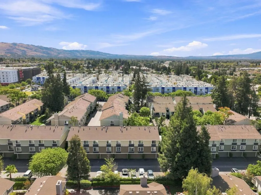 2547 Easton Lane #15 San Jose, CA 95133