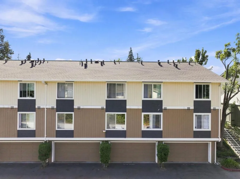 2547 Easton Lane #15 San Jose, CA 95133