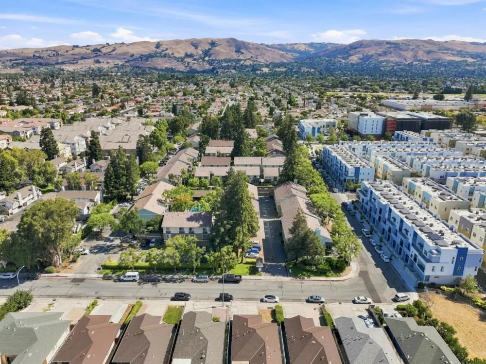 2547 Easton Lane #15 San Jose, CA 95133