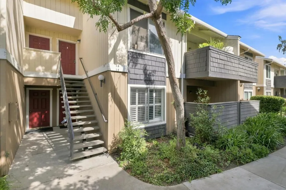 2547 Easton Lane #15 San Jose, CA 95133