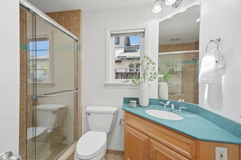 4059 2nd Street Palo Alto, CA 94306