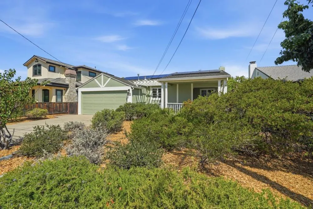 4059 2nd Street Palo Alto, CA 94306