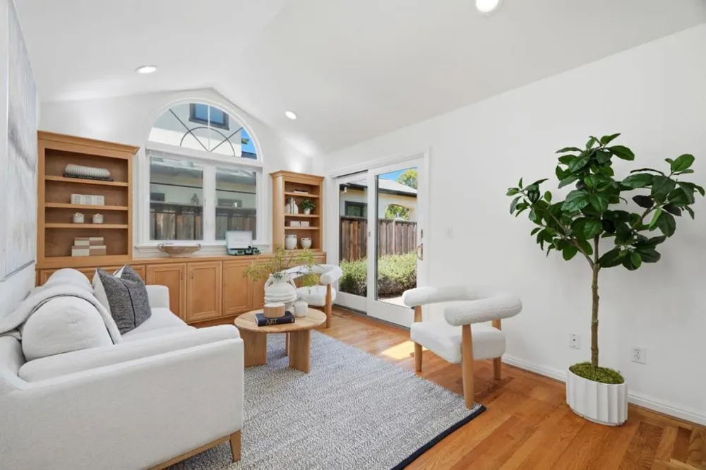 4059 2nd Street Palo Alto, CA 94306