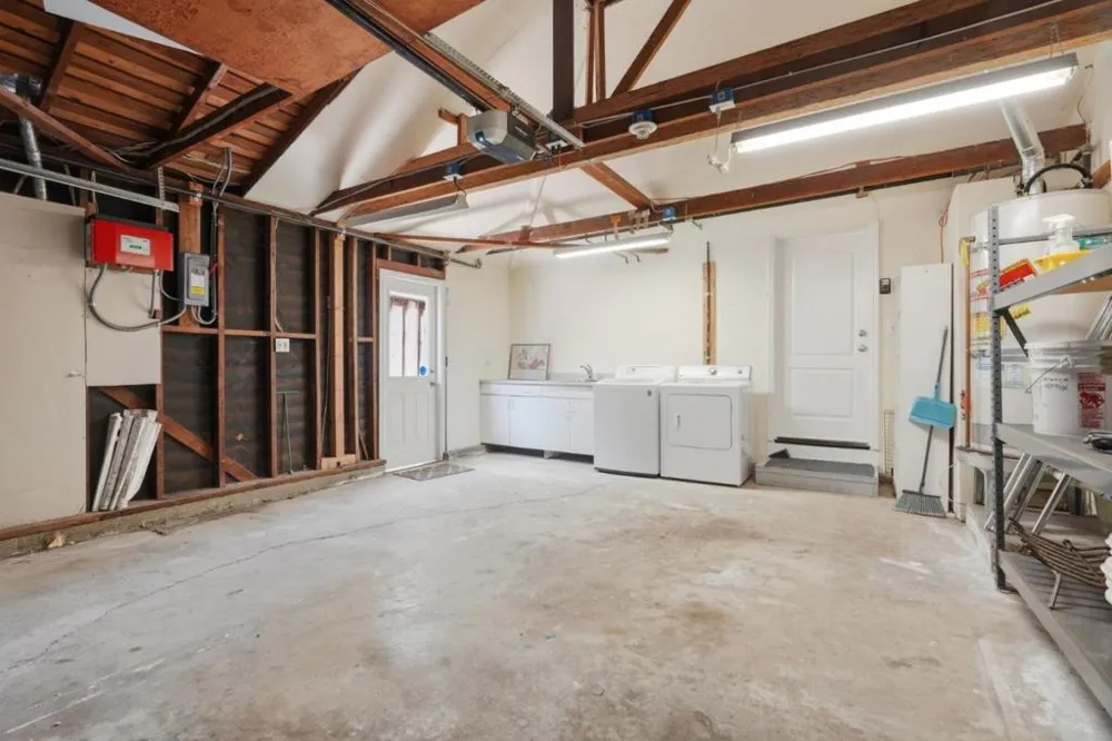 4059 2nd Street Palo Alto, CA 94306