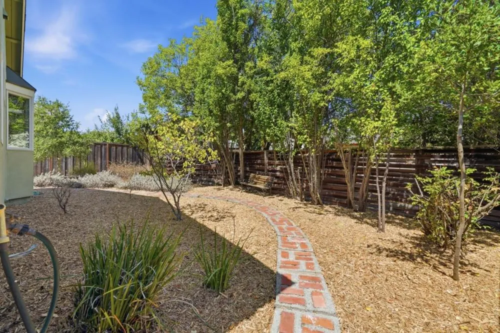 4059 2nd Street Palo Alto, CA 94306