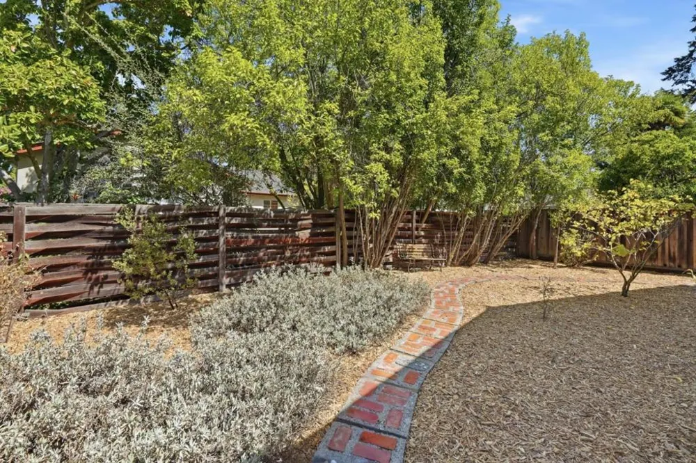 4059 2nd Street Palo Alto, CA 94306