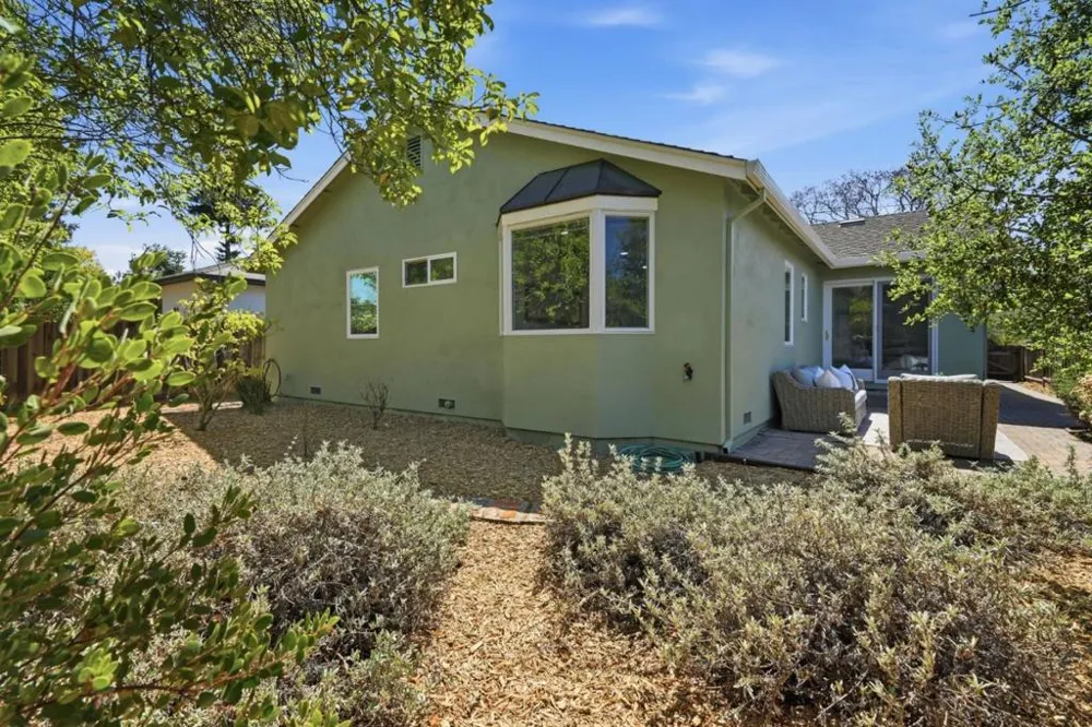 4059 2nd Street Palo Alto, CA 94306