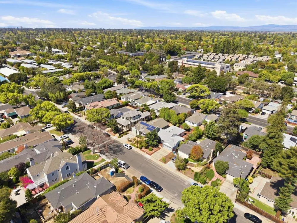 4059 2nd Street Palo Alto, CA 94306
