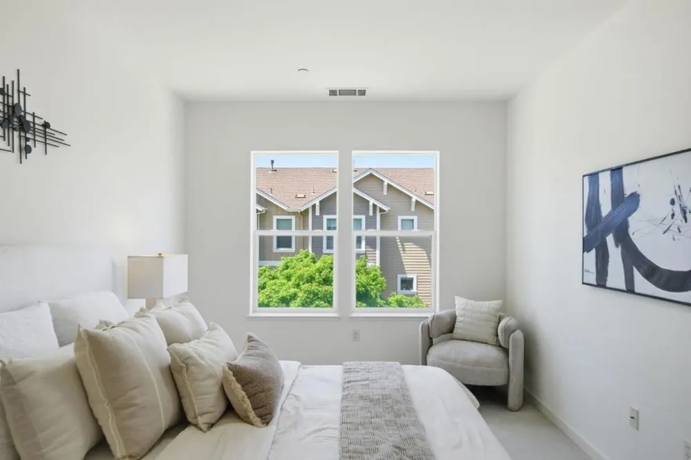 1908 Aberdeen Lane Mountain View, CA 94043
