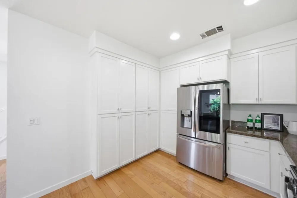 1908 Aberdeen Lane Mountain View, CA 94043