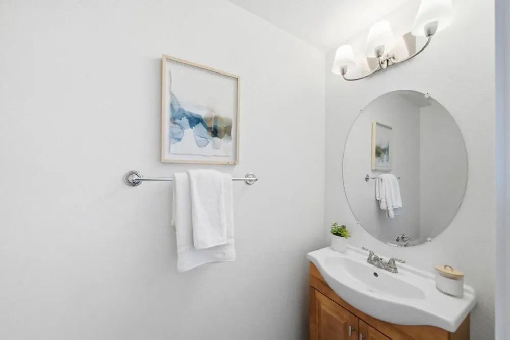 1908 Aberdeen Lane Mountain View, CA 94043