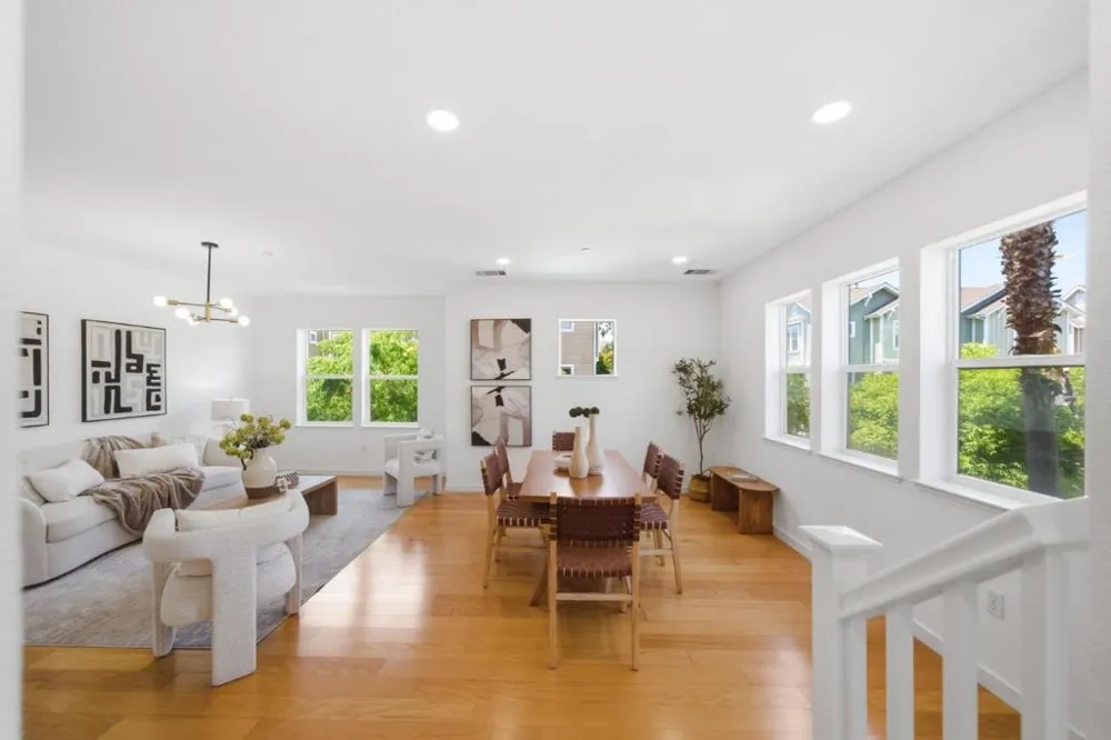 1908 Aberdeen Lane Mountain View, CA 94043