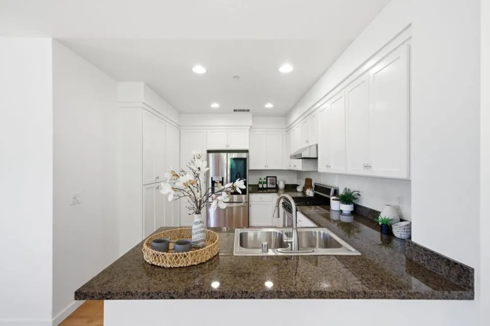 1908 Aberdeen Lane Mountain View, CA 94043