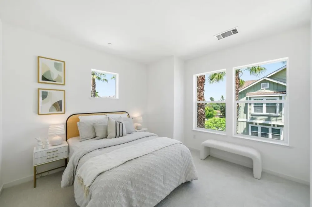 1908 Aberdeen Lane Mountain View, CA 94043