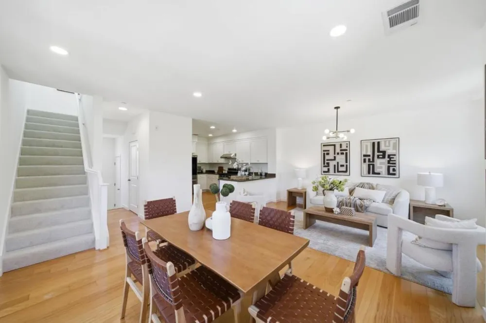 1908 Aberdeen Lane Mountain View, CA 94043