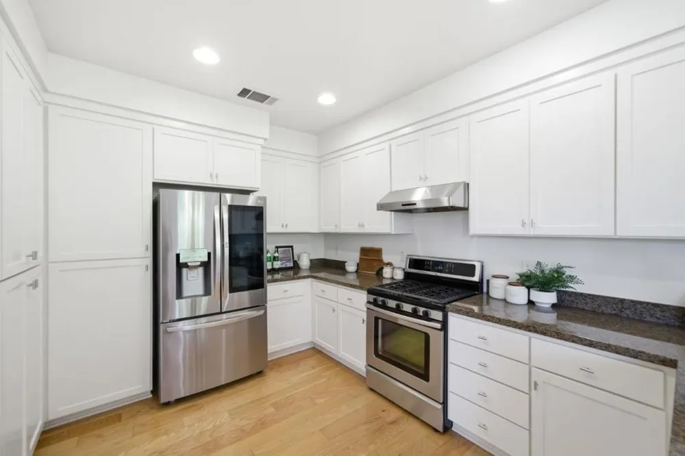 1908 Aberdeen Lane Mountain View, CA 94043