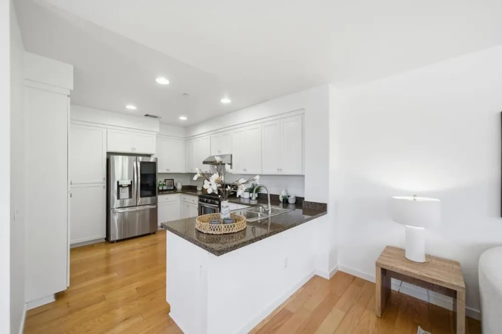 1908 Aberdeen Lane Mountain View, CA 94043