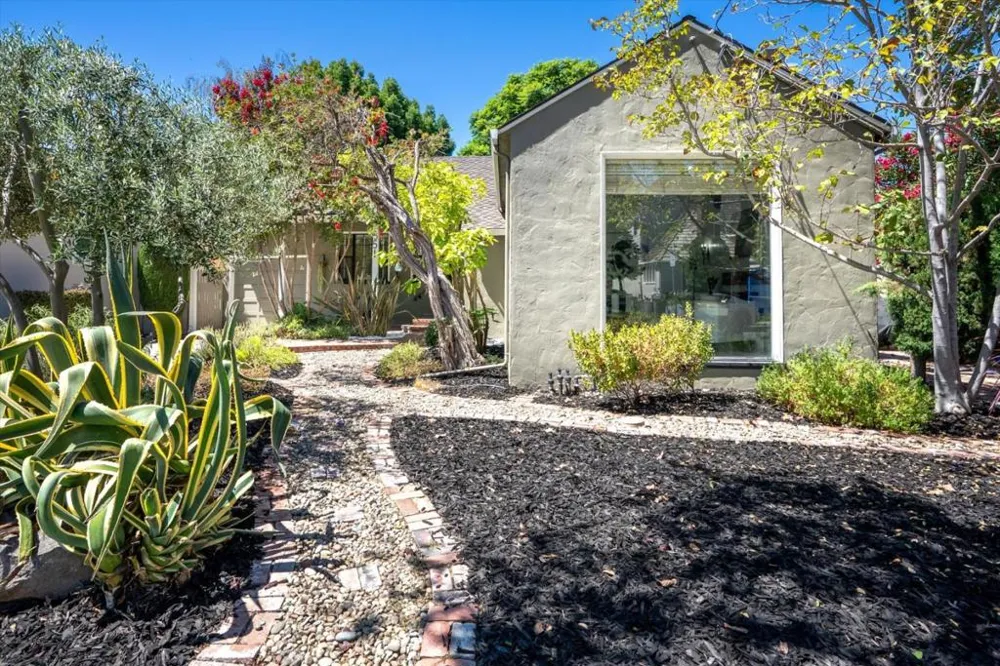 551 Hilmar Street Santa Clara, CA 95050