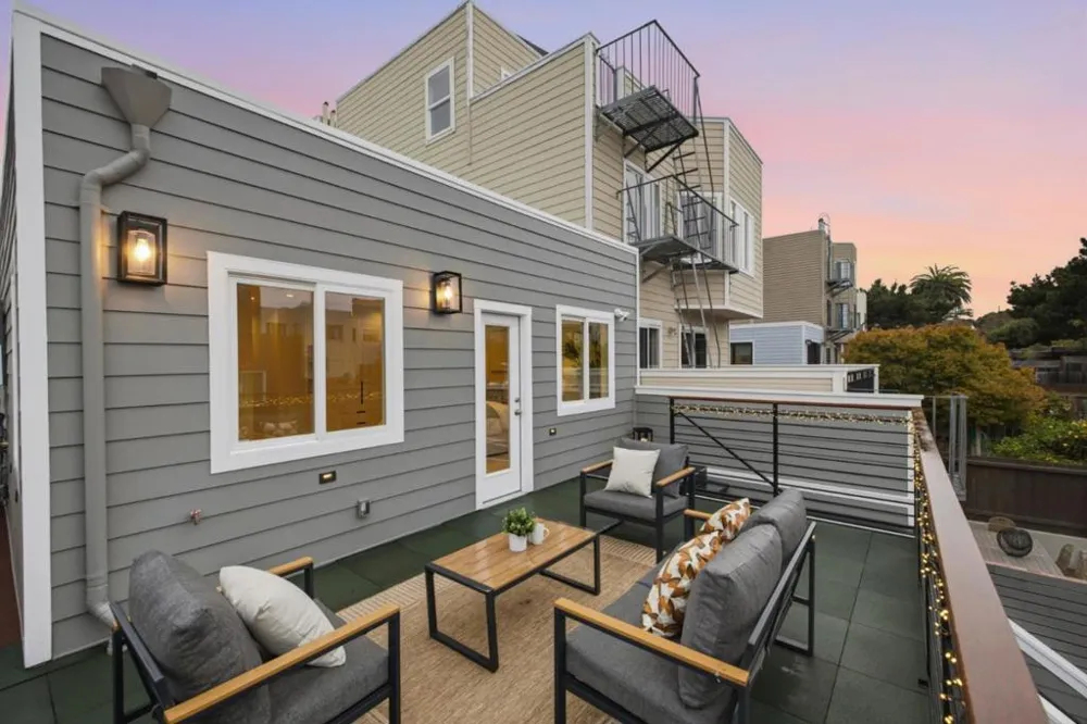 678 23rd Avenue San Francisco, CA 94121