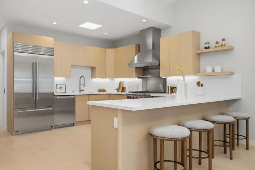 678 23rd Avenue San Francisco, CA 94121