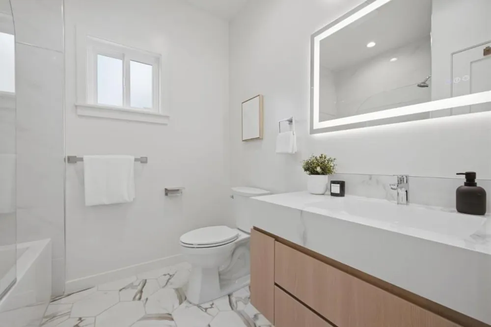 678 23rd Avenue San Francisco, CA 94121