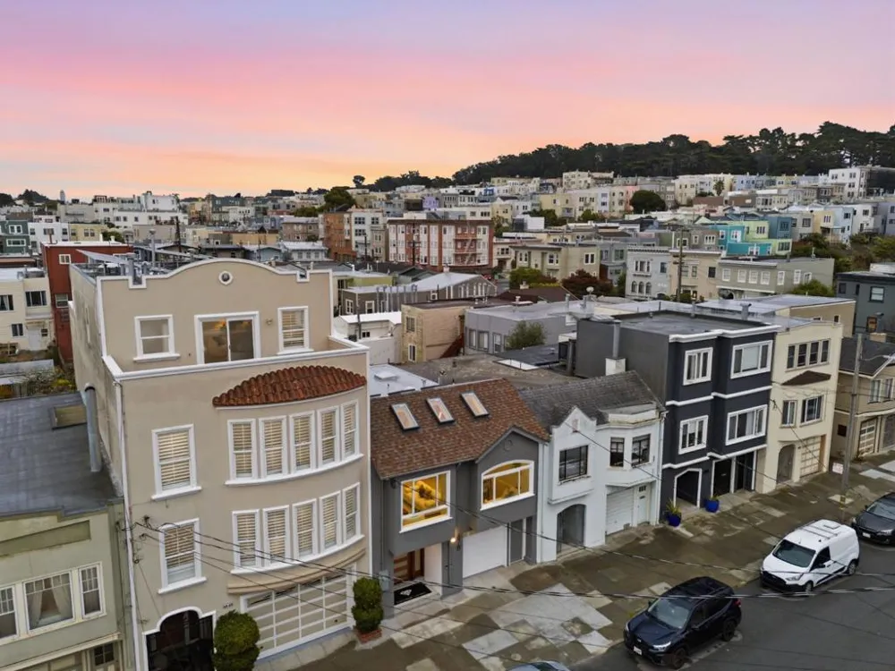 678 23rd Avenue San Francisco, CA 94121