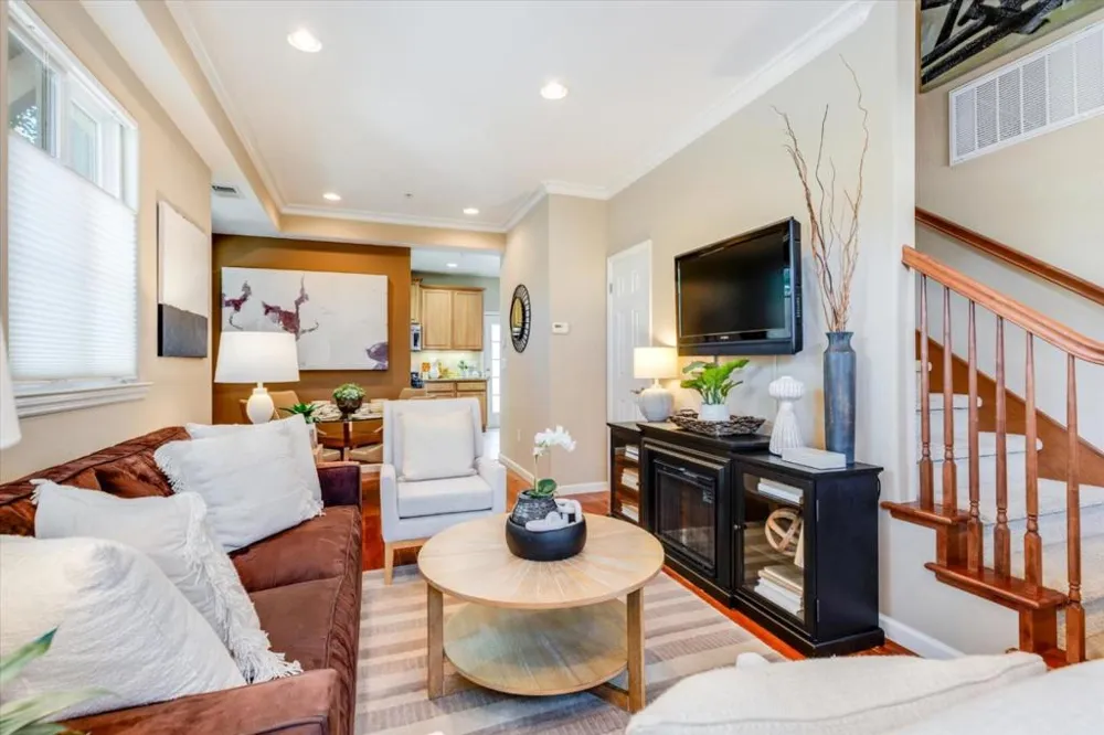 700 Paula Court San Jose, CA 95126