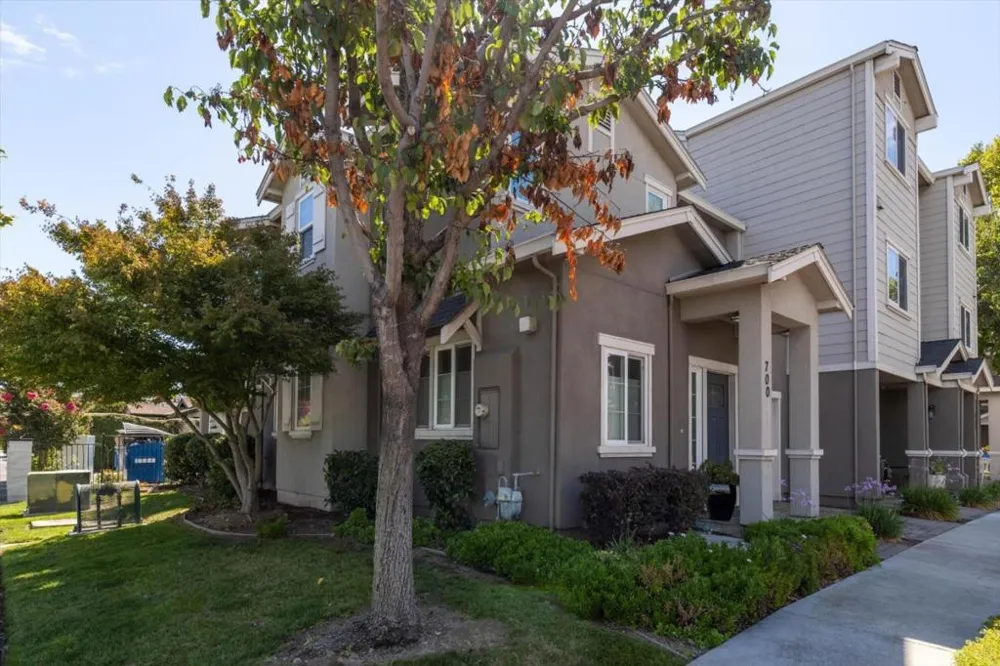 700 Paula Court San Jose, CA 95126