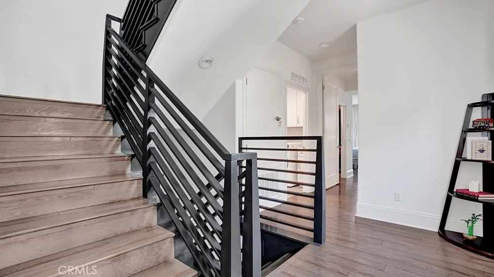 111 Frame Irvine, CA 92618