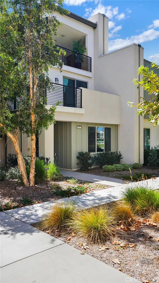 111 Frame Irvine, CA 92618