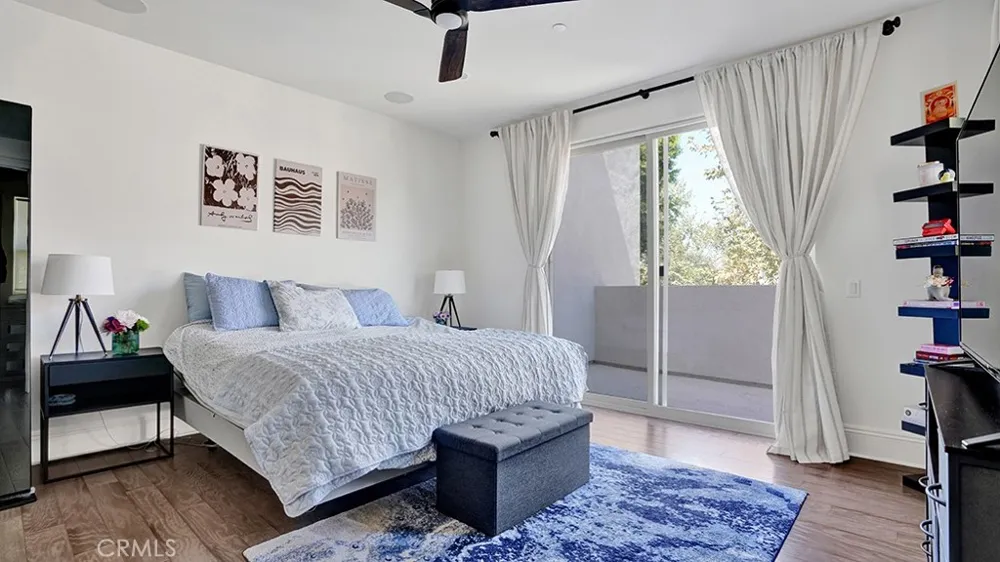 111 Frame Irvine, CA 92618