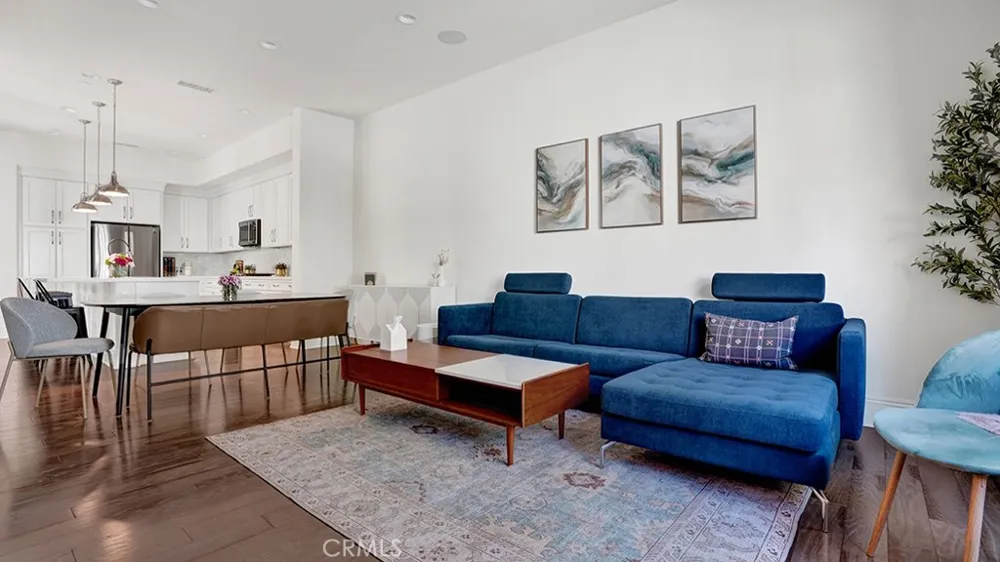 111 Frame Irvine, CA 92618